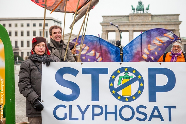 Protest gegen Glyphosat vor dem Brandenburger Tor, Foto: Jakob Huber