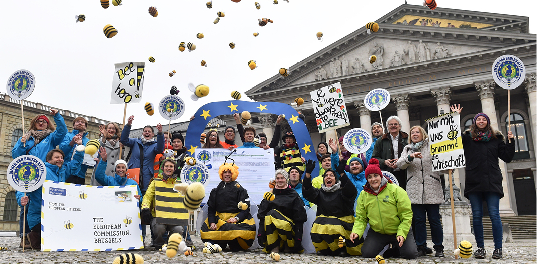 Schon 100.000 Stimmen für Bienen und Bauern