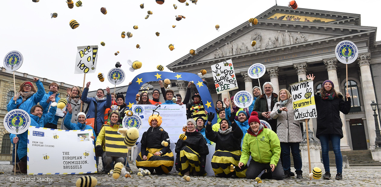 Eine Million Unterschriften für die Rettung von Bienen und Bauern